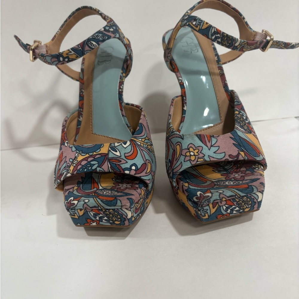 Giani Bernini Floral Platform Sandals